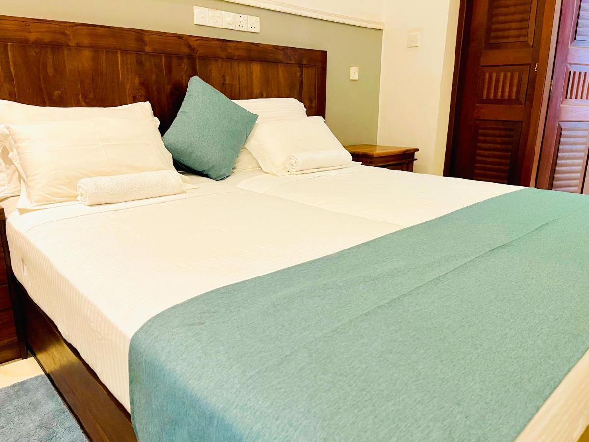Grand Rockland Hotel Matara Bagian luar foto